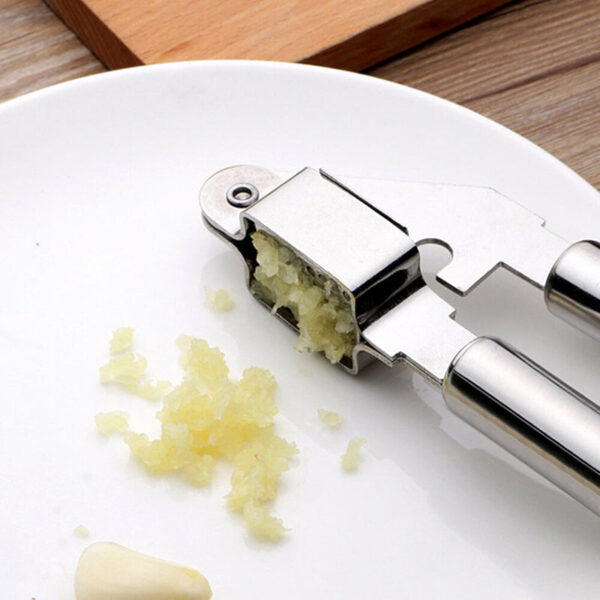 Eco-Friendly Stainless Steel Manual Operate Garlic Press - Image 3